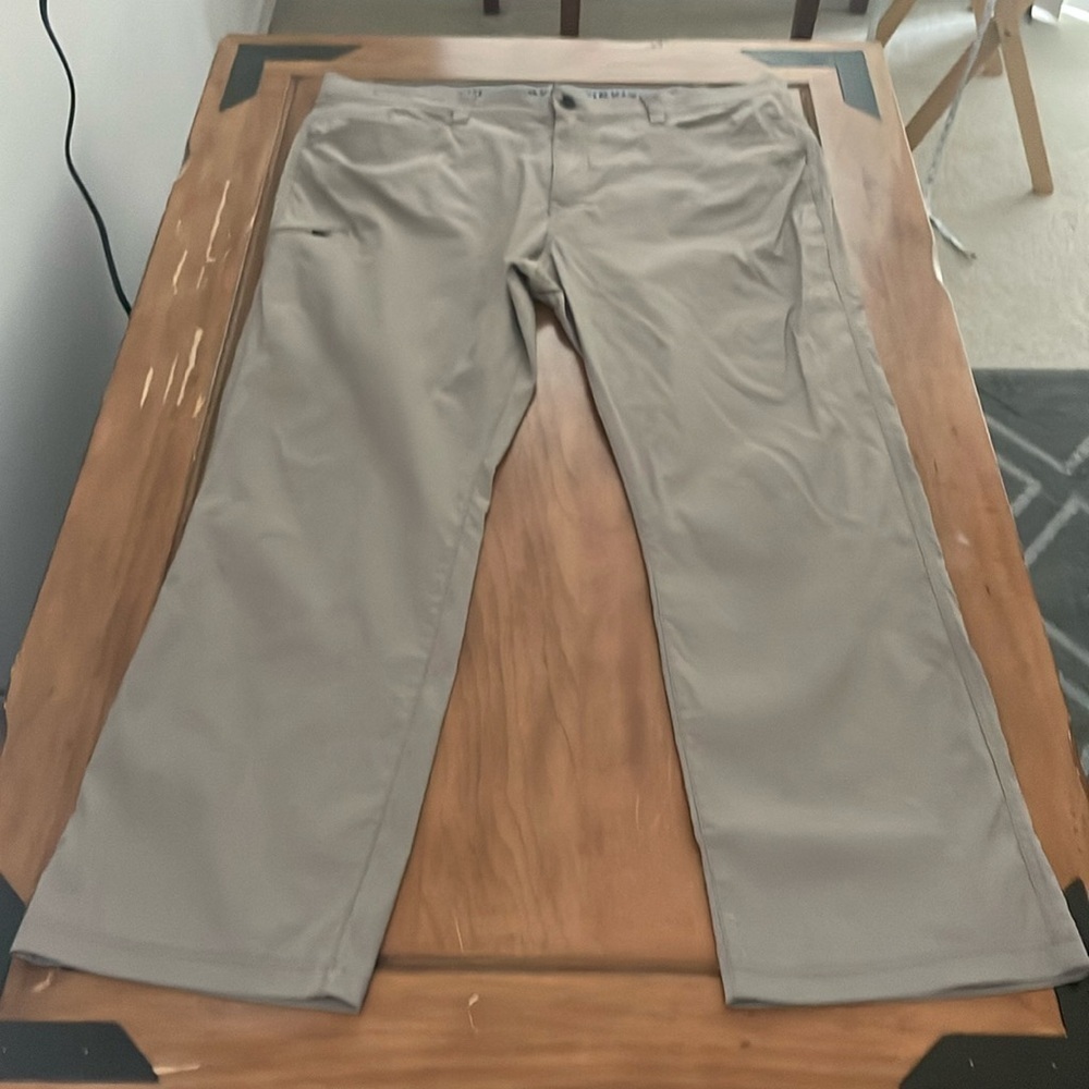 Orvis Nylon Pants Size 40x30